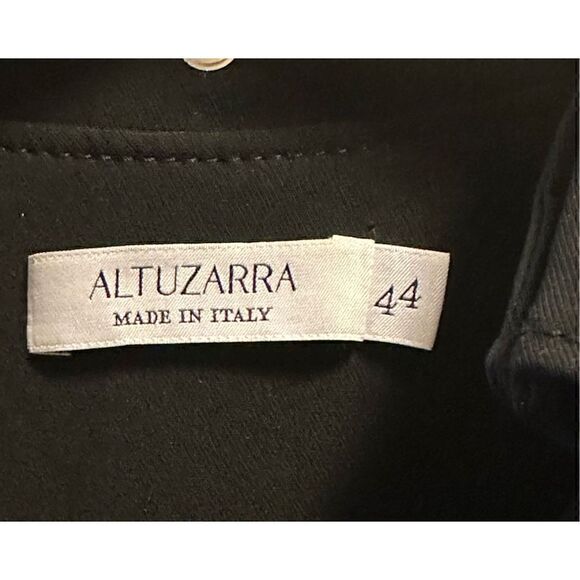 Altuzarra
Pocket-Detailed Belted Utility Dress Made in Italy - Picture 9 of 11